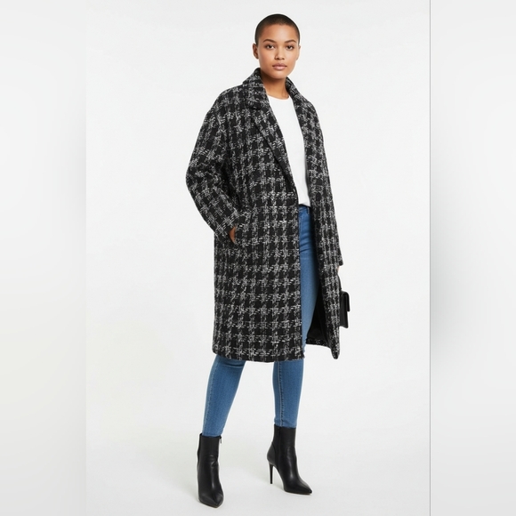 Vince Camuto Jackets & Blazers - Vince Camuto Black and White Checkered Trench Coat